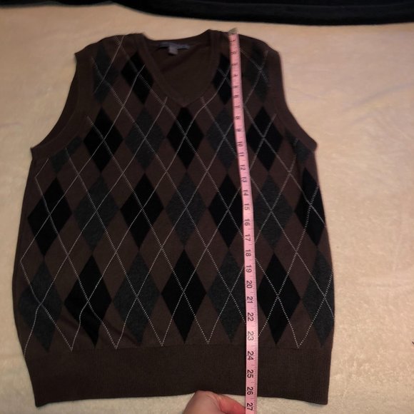Old Navy Diamond Pattern Sweater Vest 
